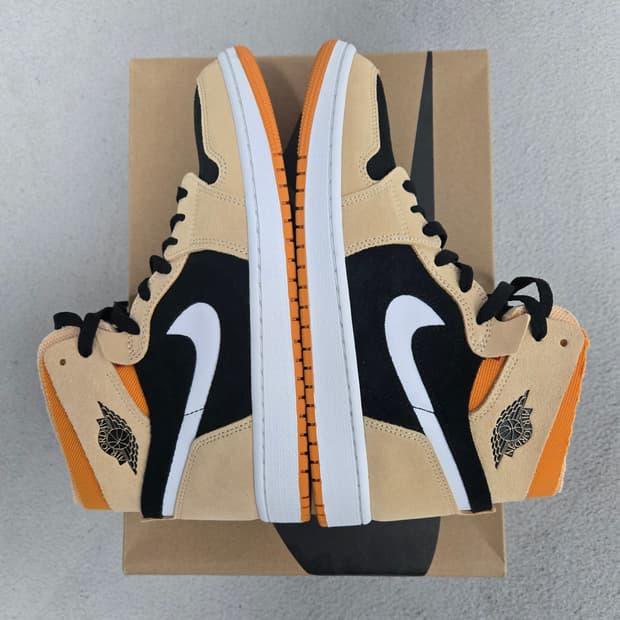 조던 1 줌 에어 컴포트 펌킨 스파이스