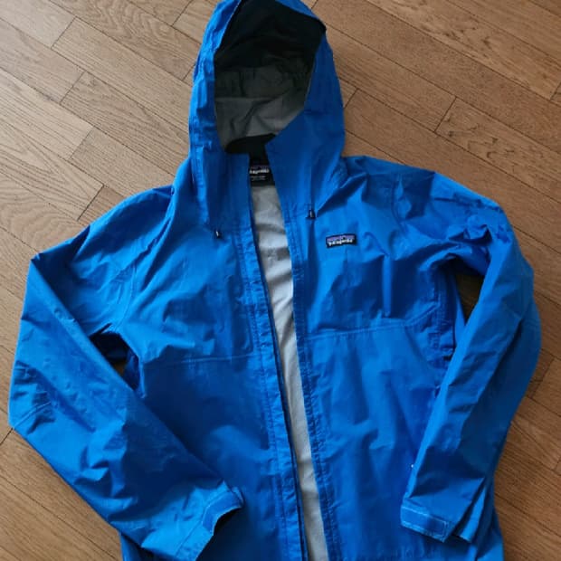 파타고니아 토렌쉘 바람막이 블루 M