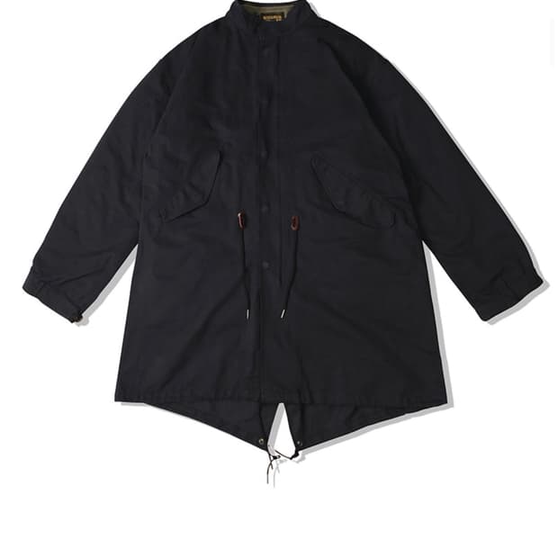 아웃스탠딩 피쉬테일 퀄팅 야상 자켓입니다.