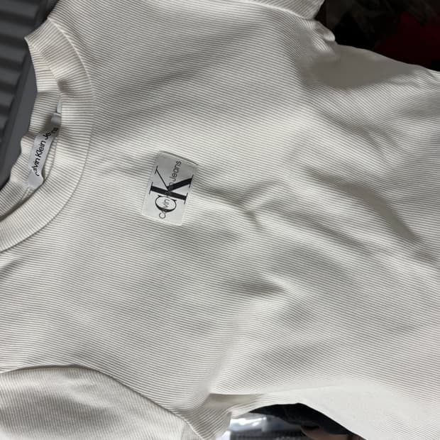 캘빈 클라인 반팔티