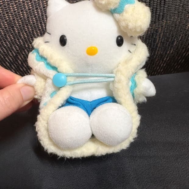 겨울 무스탕 고전키티 인형