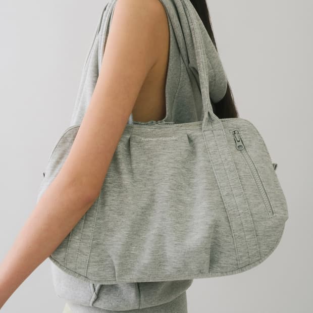 Average Attitude Curva Bag Gray