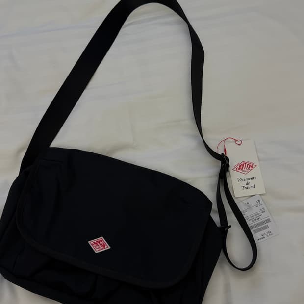 (새상품) 단톤 캔버스 크로스백 블랙