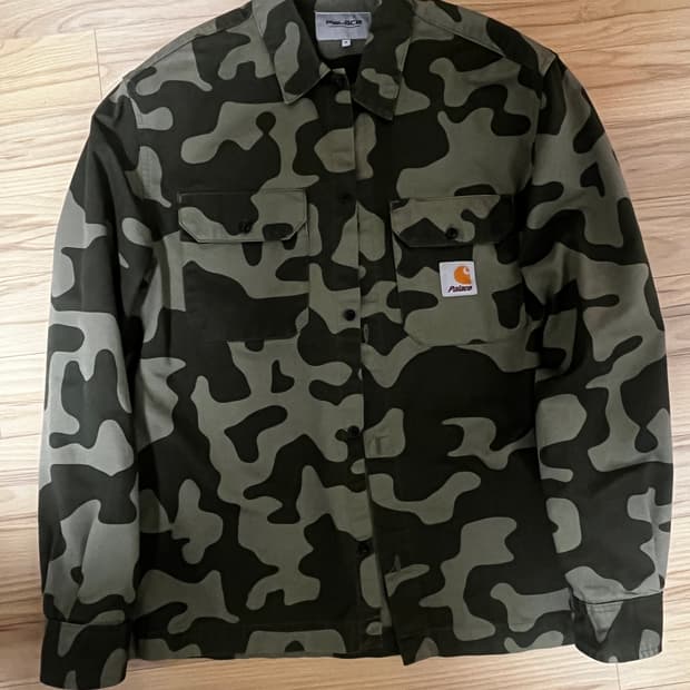 팔라스 x 칼하트 WIP 셔츠 그린 카모