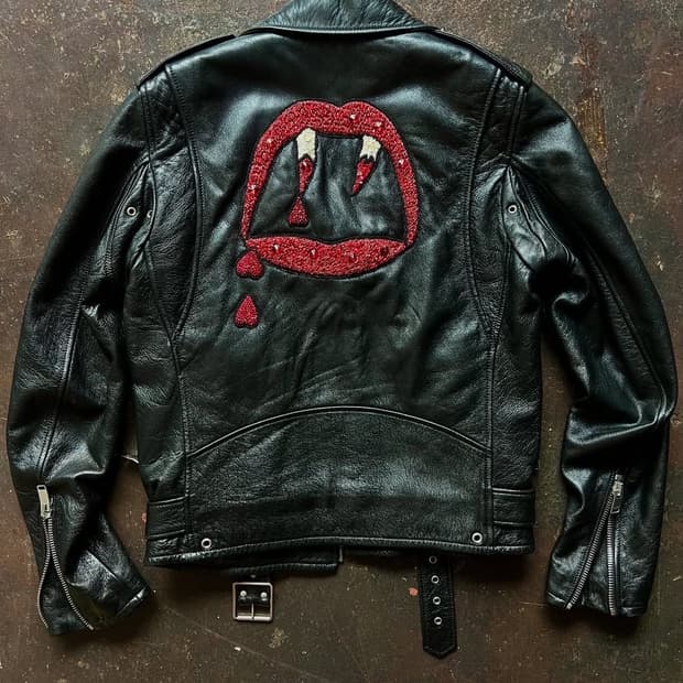 생로랑 블러드러스터 l17 가죽자켓