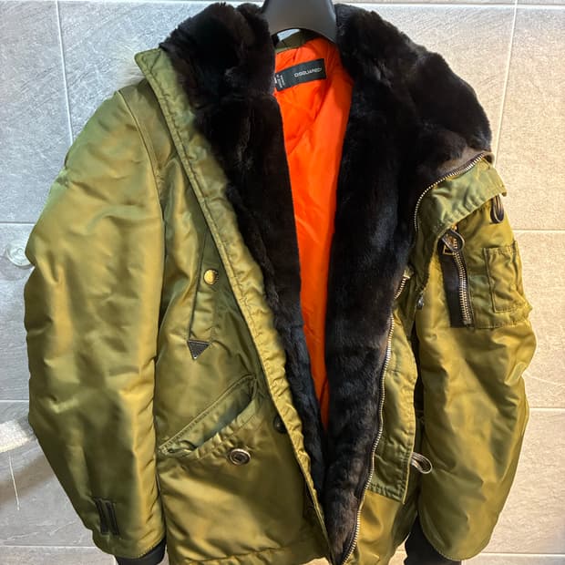 디스퀘어드 패딩