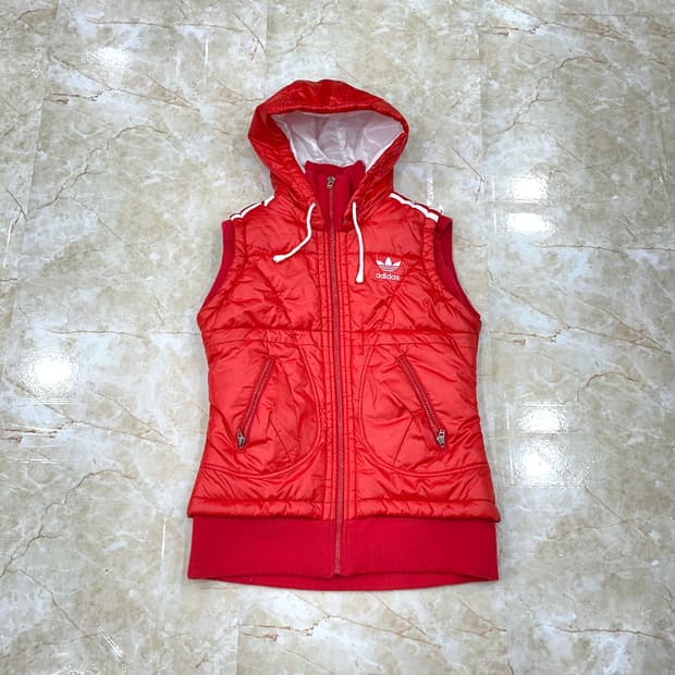 아디다스 패딩 조끼