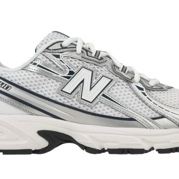 뉴발란스(로스) / 740 화이트네이비 실버 / 255