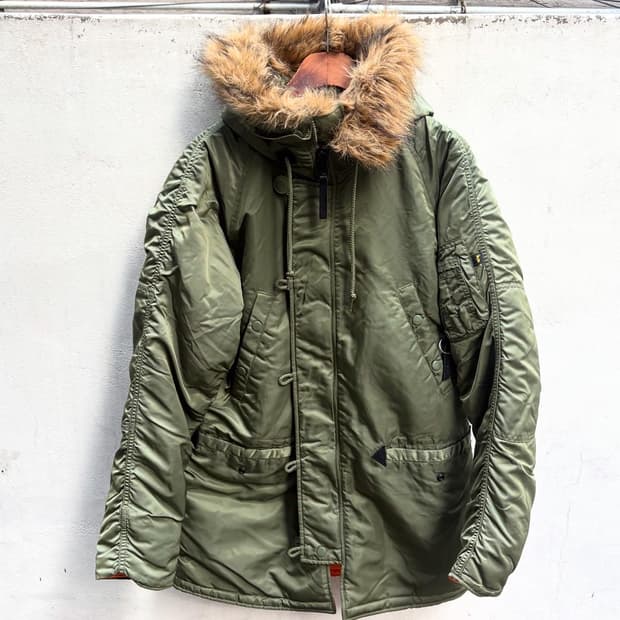 알파인더스트리 퍼 파카