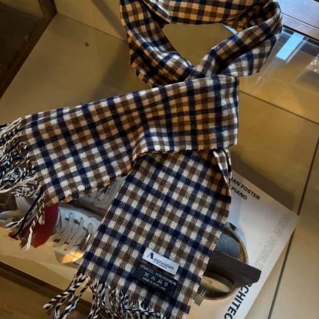 아쿠아스큐텀 건클럽 머플러