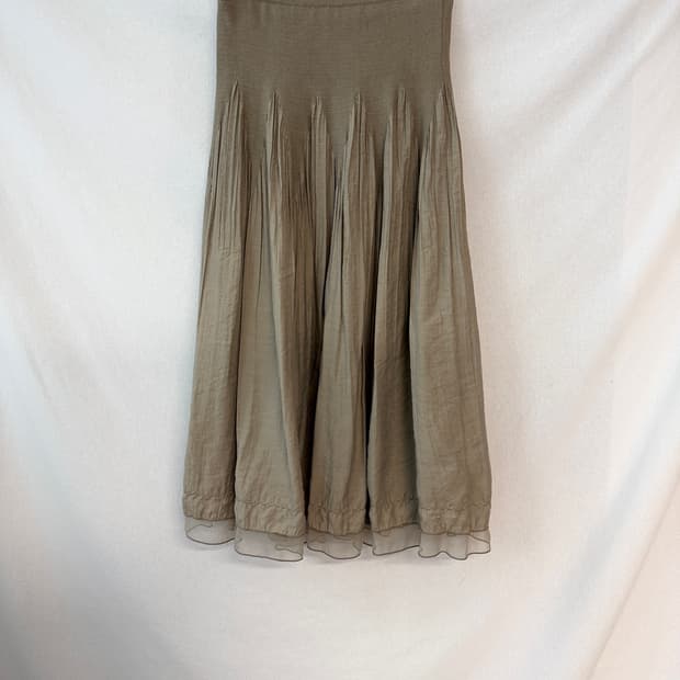 레이어드 플리츠 스커트