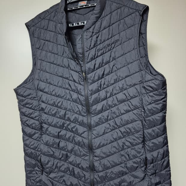 아이더 정품 오리털경량패딩조끼 105사이즈 판매합니다