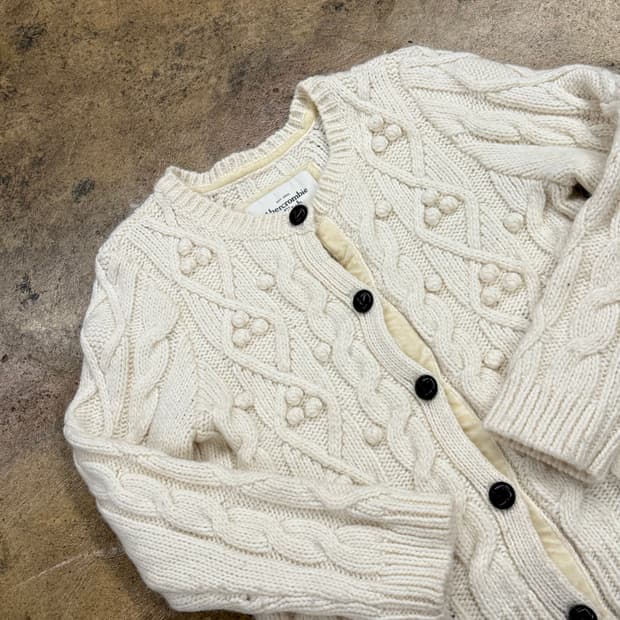 아베크롬비 화이트 크림 빈티지 모리 꽈배기 니트 가디건