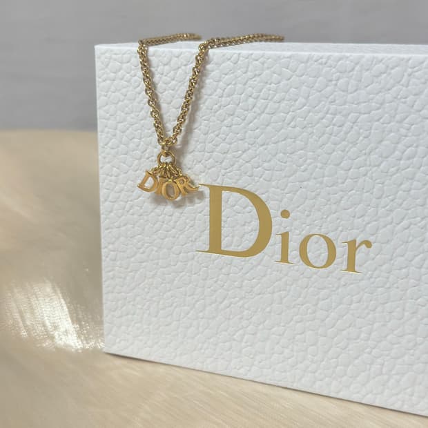 디올 CD 로고 금장 체인 목걸이 레터스