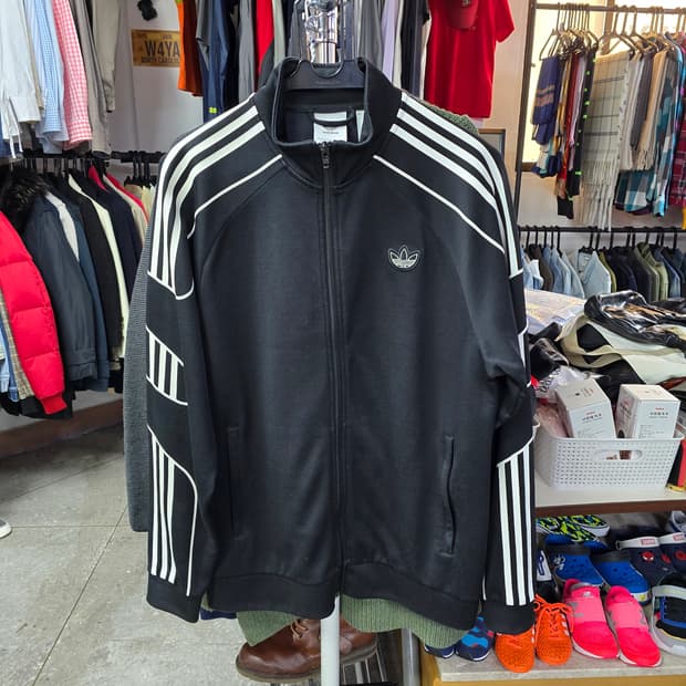 아디다스 블랙 삼선 트랙탑 (1414)