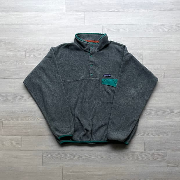 파타고니아 신칠라 샤이아 라보프 리젠그린 그레이 patagonia 빈티지