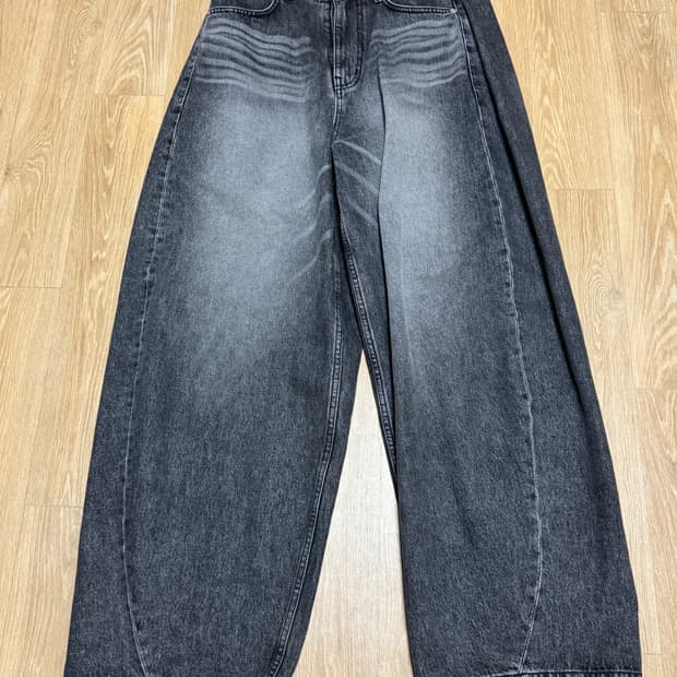 노운 커브드 데님 팬츠[1]