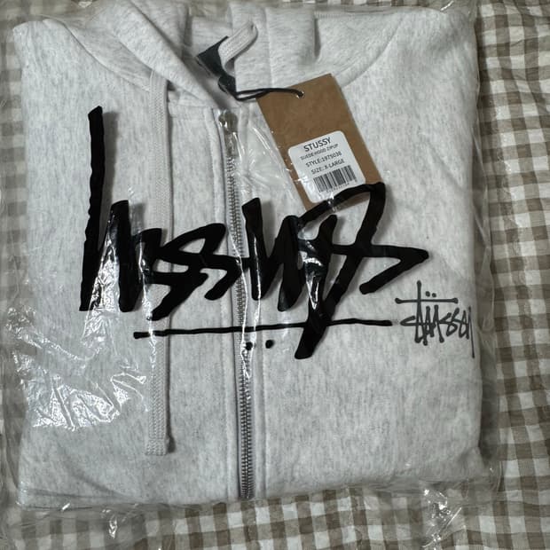 스투시 후드집업XL(새상품)