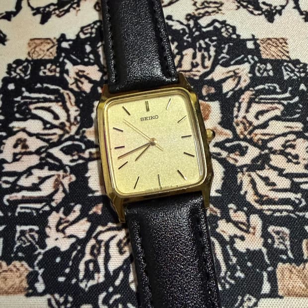SEIKO 빈티지 쿼츠 시계