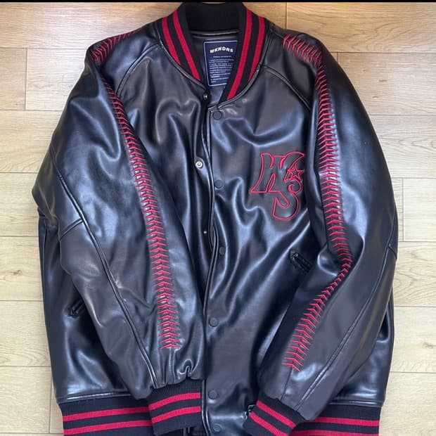 위캔더스 야구 점퍼