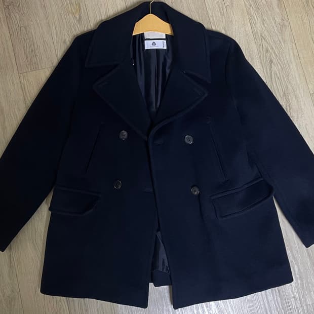 프론트로우 네이비 반코트 팝니다!