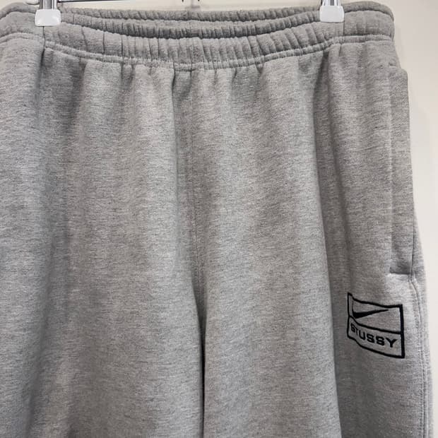 나이키 x 스투시 콜라보 스우시 와이드 조거팬츠