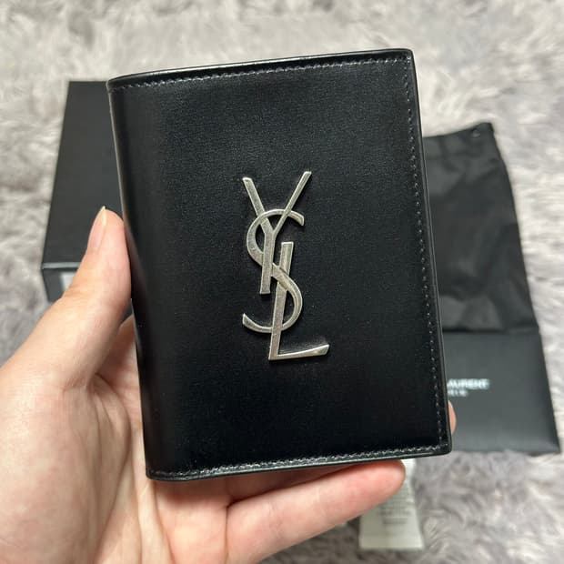 [풀구성] 입생로랑 모노그램 반지갑 블랙