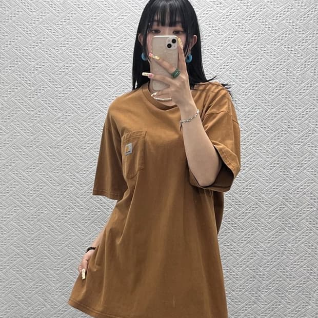 칼하트 빈티지 캐주얼 오트밀브라운 포켓 워크 반팔티 105 C13913
