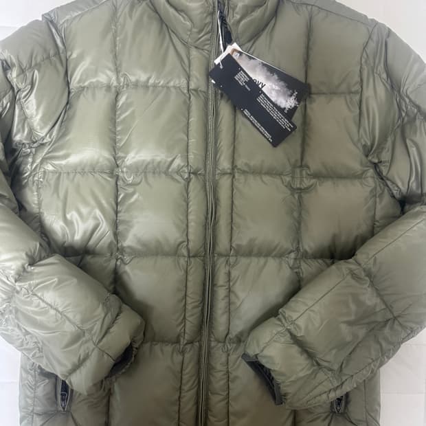 디스이즈네버댓 경량패딩