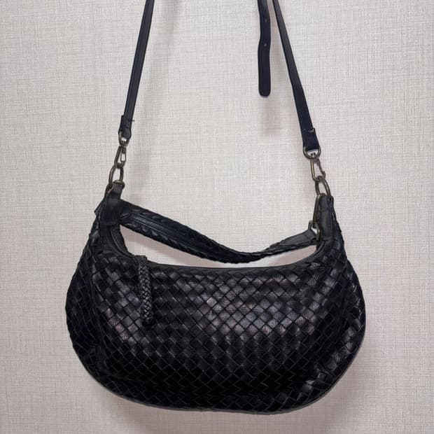 Vintage leather bag