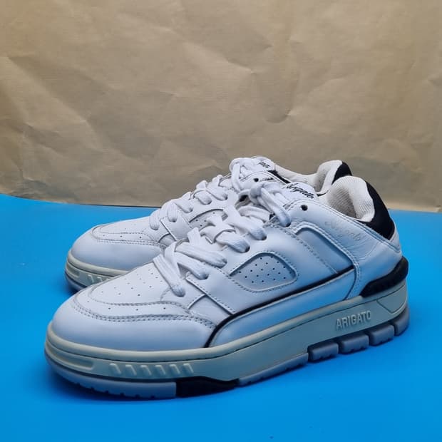 악셀아리가토 스니커즈240