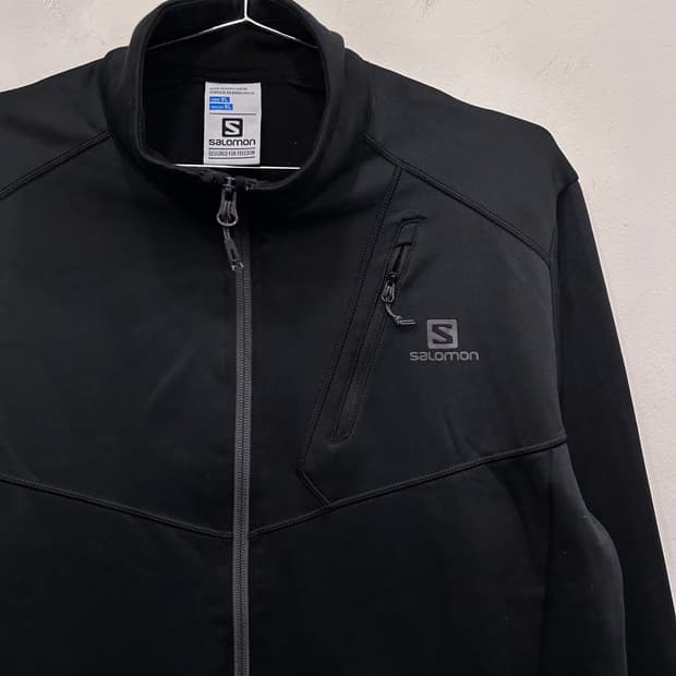 살로몬 웜스킨 체스트포켓 하이넥 기능성 저지