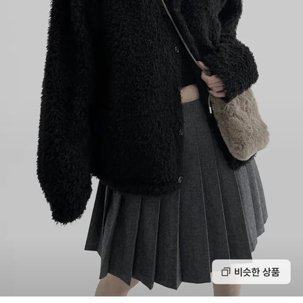 므넴 오버 부클 가디건