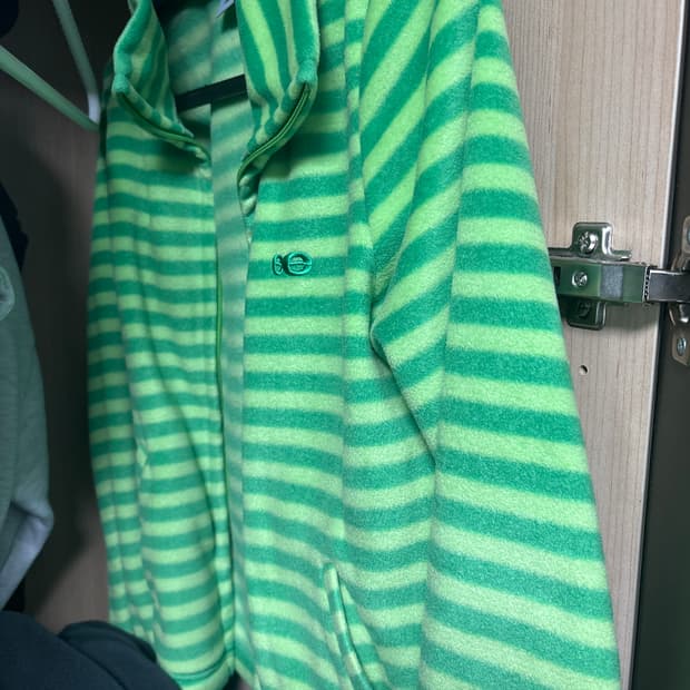 엔조블루스 후리스