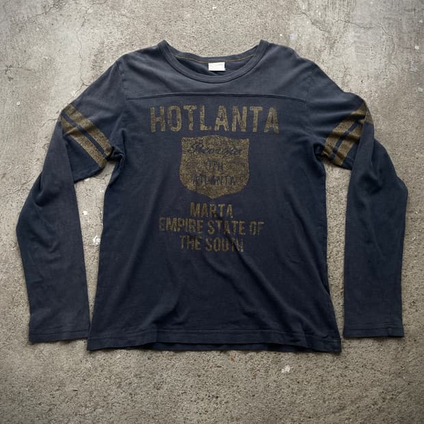 raglan sleeve t