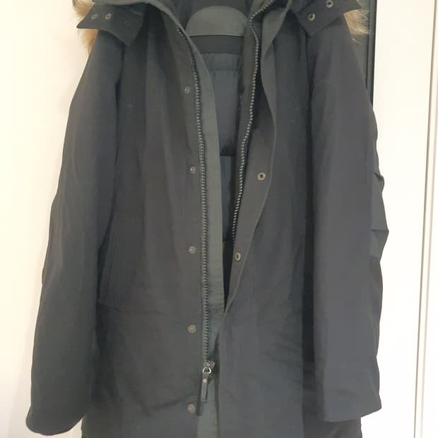 CMFR 곰리 남성패딩 판매합니다!