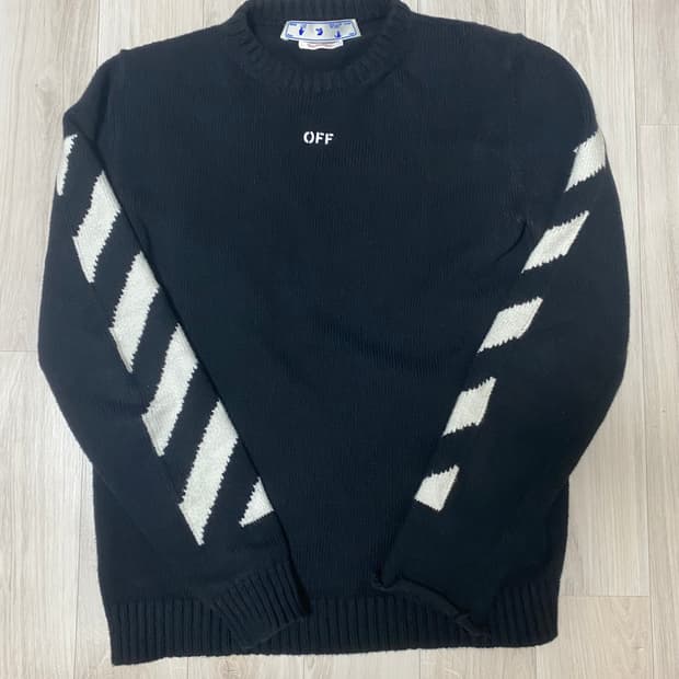 오프화이트 니트