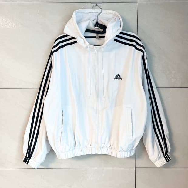 아디다스 크롭 바람막이 화이트 [L]