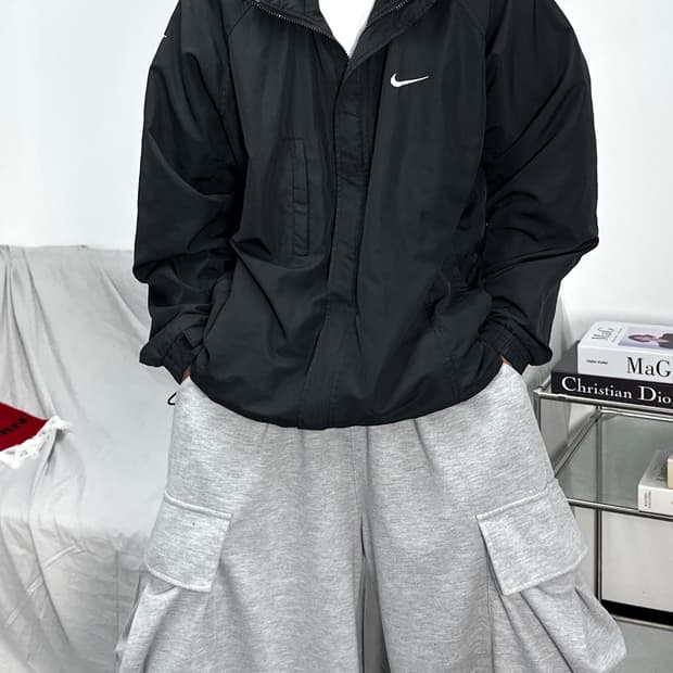 나이키 00s 스우시 블랙 바람막이