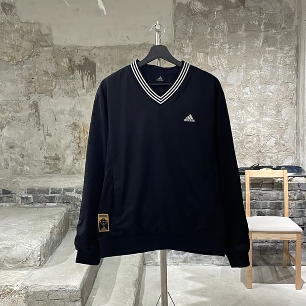 아디다스 07F/W 블랙 베이스볼 V넥 웜업