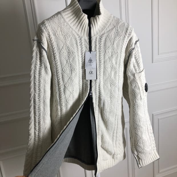 CP컴퍼니 투웨이 이중 집업니트