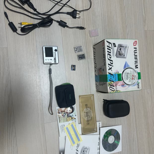 후지필름 파인픽스 f440합니다. (희귀) 풀박스 