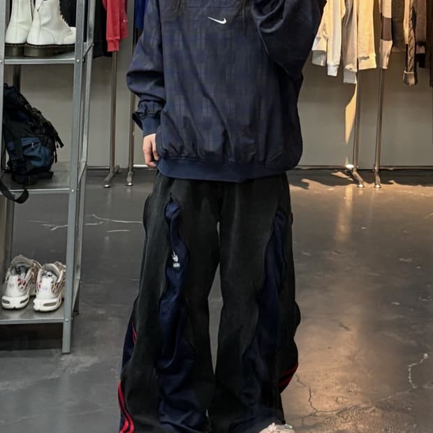 나이키 올드스쿨 스우시 패턴 웜업 A2826