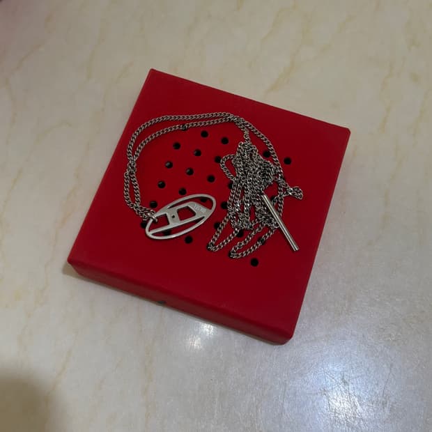 Diesel 디젤 실버 체인 목걸이 ( 새 상품 )