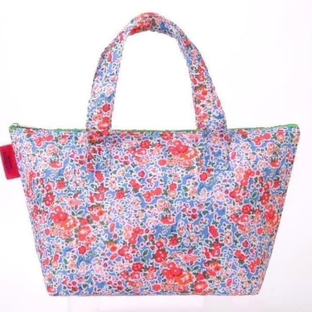 flower pattern ๋ณด๋๋ฐฑ