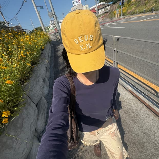 데우스 옐로우 로고캡