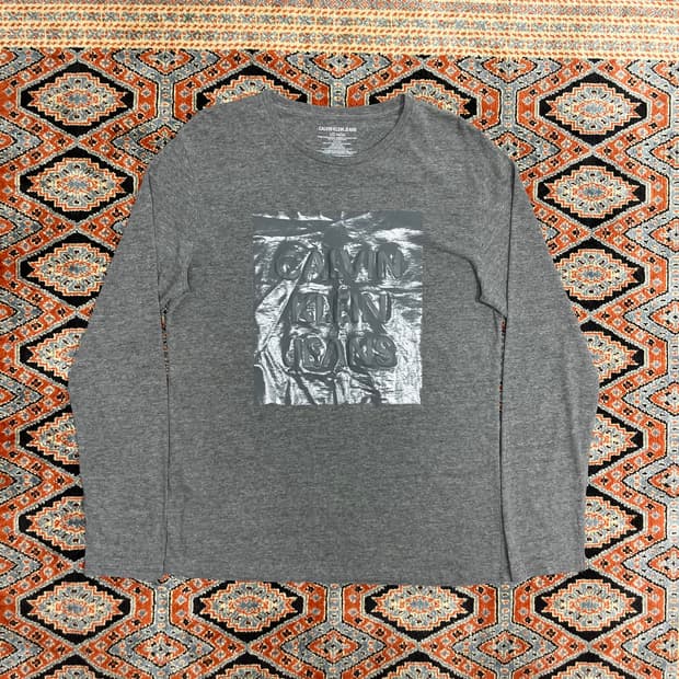 캘빈클라인 로고 프린팅 차콜 긴팔티셔츠 여성L