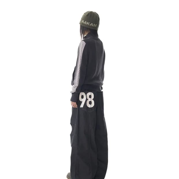 아캄 98 Printed Knee Pin-tuck Denim Pants