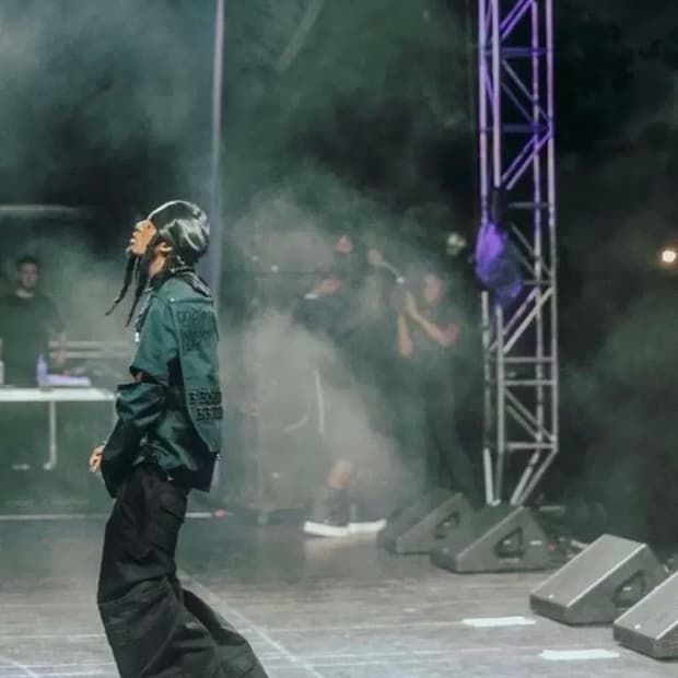 Vetements 멀티포켓 카고팬츠 블랙 m