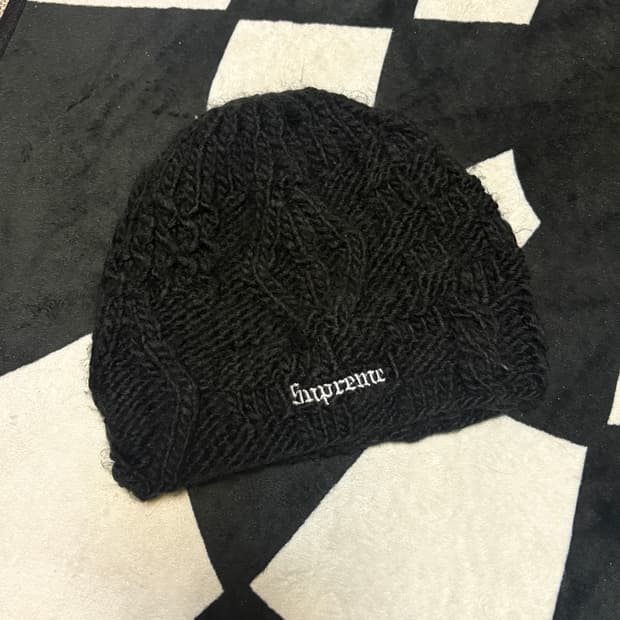 슈프림 블록 니트 비니 블랙 - 25SS 